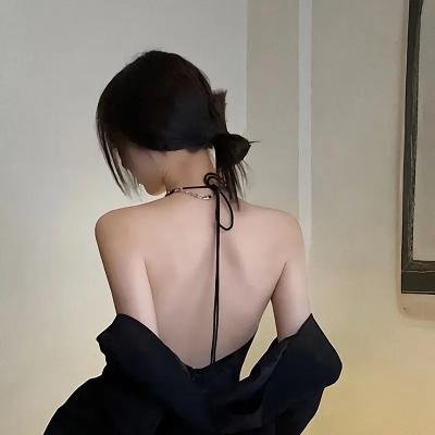 纸月亮